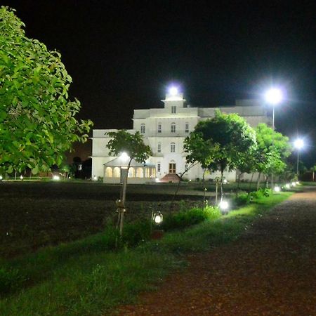 Aaram Baagh Resort & Spa Agra- By Pachar Group อัครา ภายนอก รูปภาพ