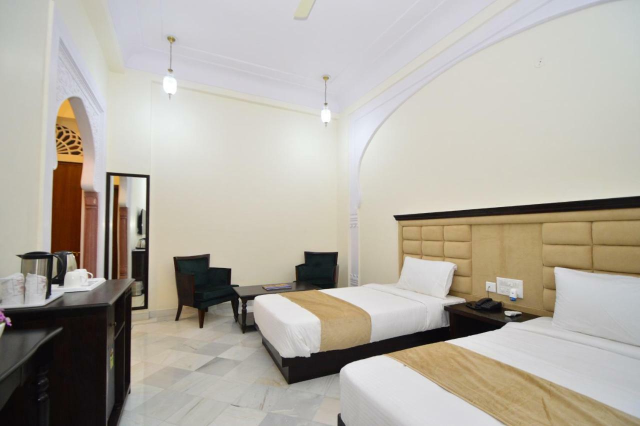 Aaram Baagh Resort & Spa Agra- By Pachar Group อัครา ภายนอก รูปภาพ