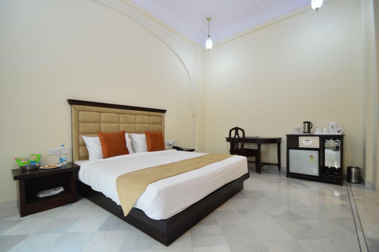 Aaram Baagh Resort & Spa Agra- By Pachar Group อัครา ภายนอก รูปภาพ