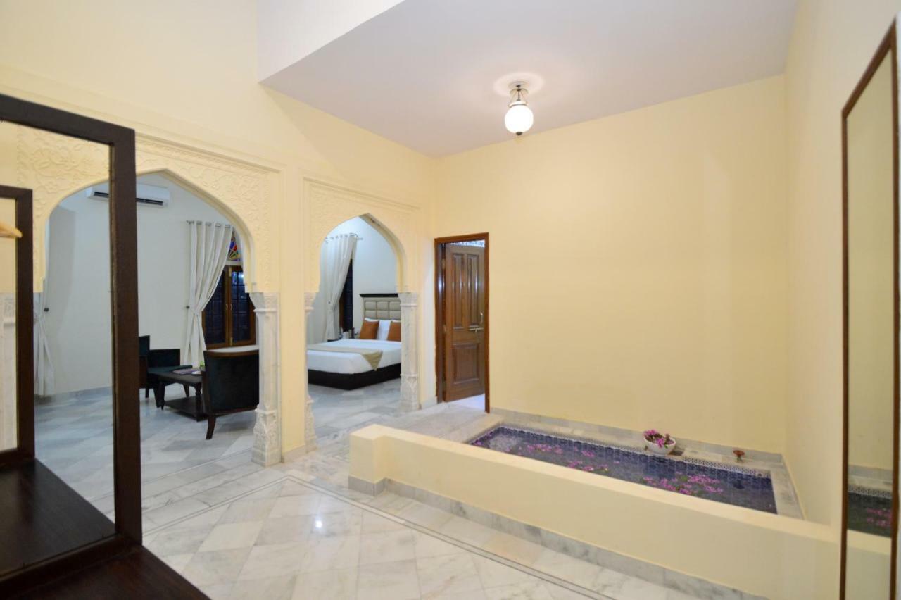 Aaram Baagh Resort & Spa Agra- By Pachar Group อัครา ภายนอก รูปภาพ
