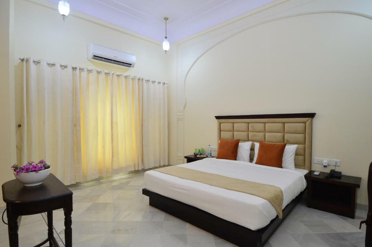 Aaram Baagh Resort & Spa Agra- By Pachar Group อัครา ภายนอก รูปภาพ